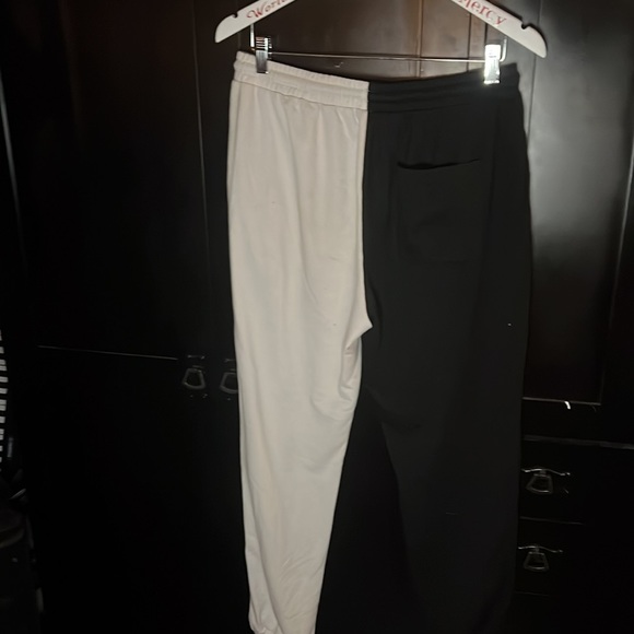 Sweat pants - Picture 2 of 2